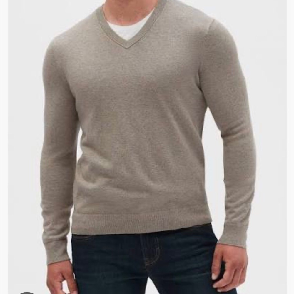 Banana Republic Brown Light Grey V-Neck Sweater with Premium Luxe Yarn